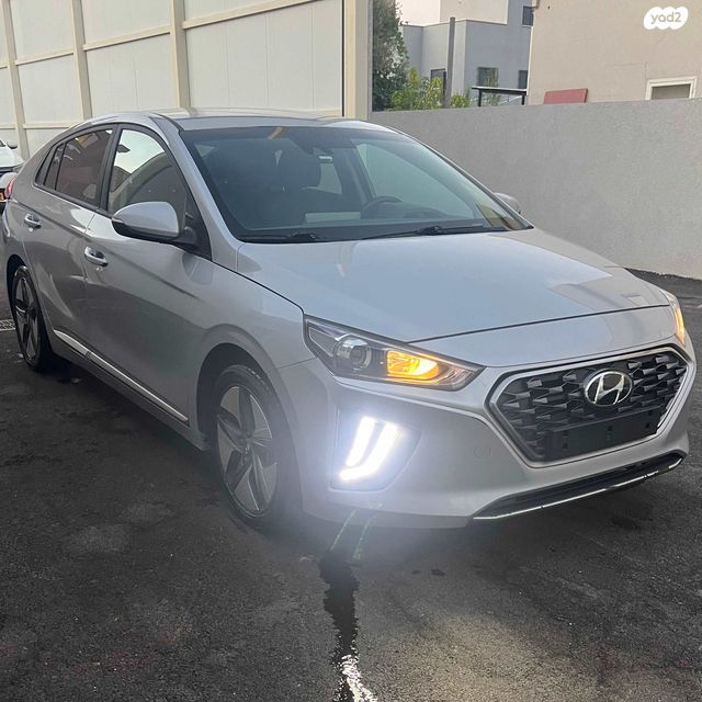 מודעת רכב יונדאי איוניק