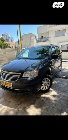 גראנד וויאג'ר 4X2 Touring אוט׳ מיניוואן / MPV 5 מק 3.6 (279 כ״ס)