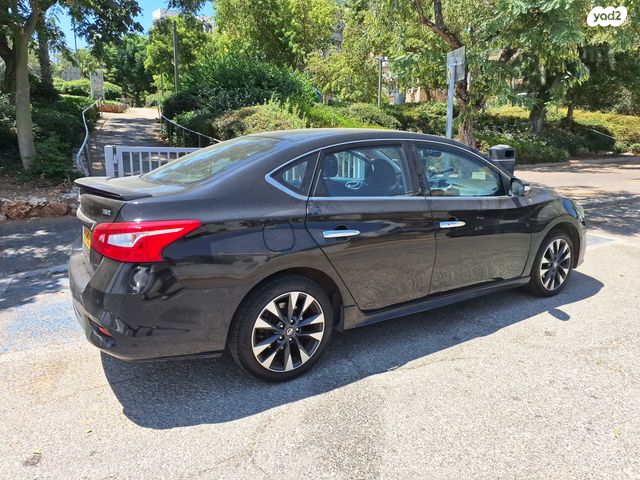 ניסאן סנטרה