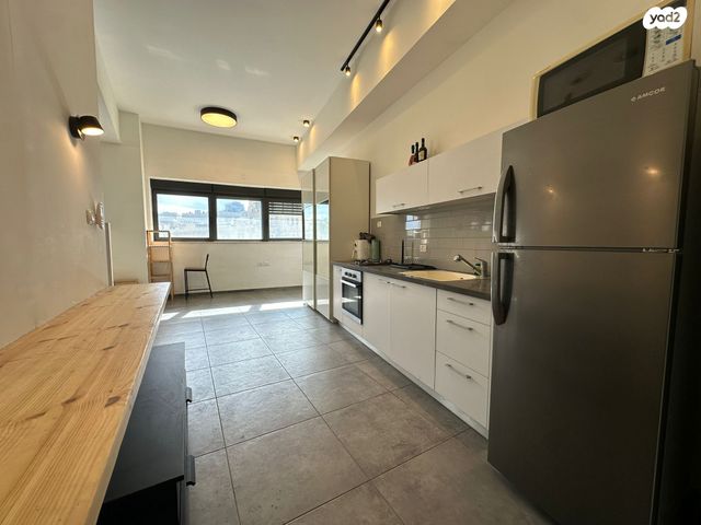 דירה, דרך העצמאות 41, שער פלמר, תחנת רכבת השמונה, חיפה