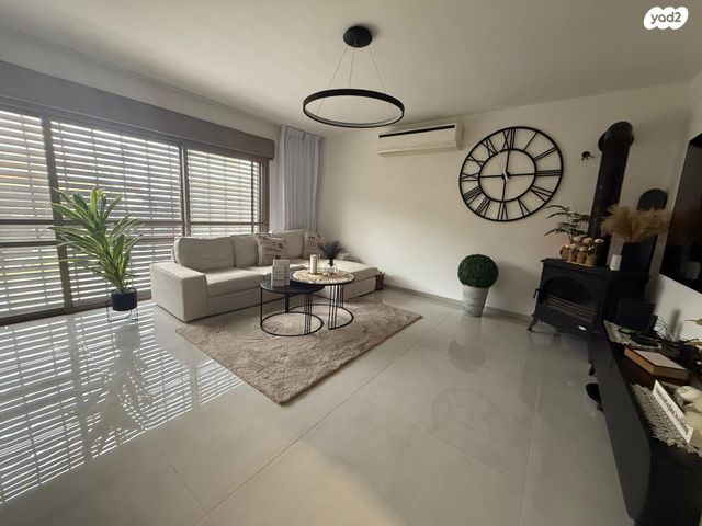 בית פרטי/ קוטג', הרב יהודה שטרית 10, בנה ביתך, עפולה