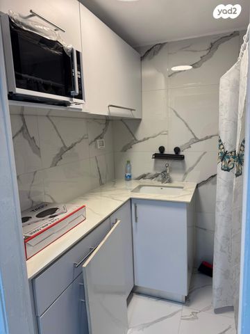 סטודיו/ לופט, ארלוזורוב 39, הדר עליון, חיפה