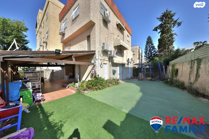 טריפלקס, גרושקביץ' 20, מוצקין הותיקה, קרית מוצקין