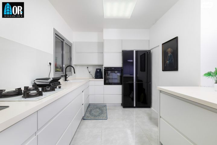 דירת גן, שדרות ז'בוטינסקי, נווה אילן - אזרחי, יבנה