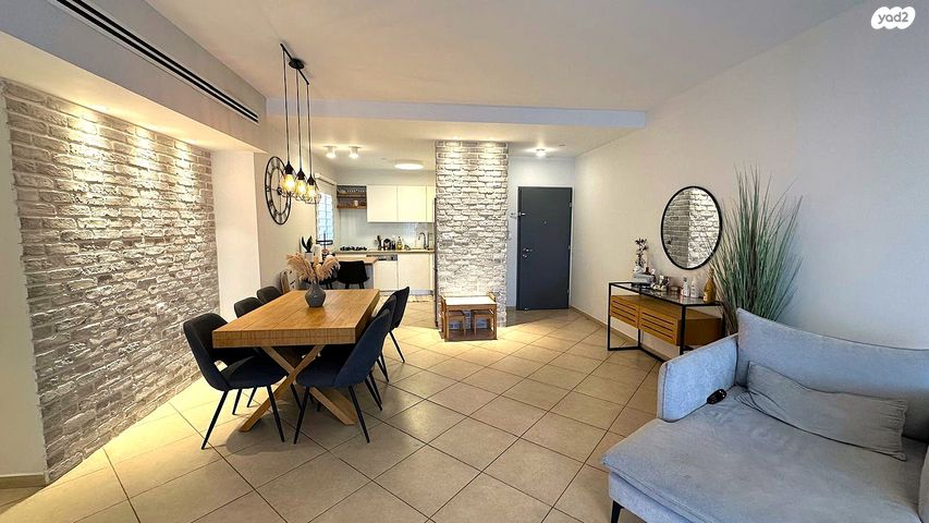 דירה, מגדיאל, הוד השרון