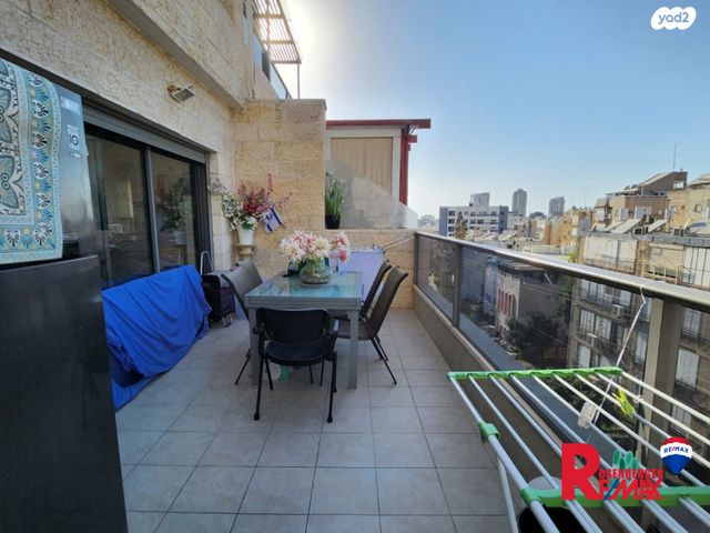 דופלקס, ישראל בן ציון 16, דרום מערב ותיק, בת ים