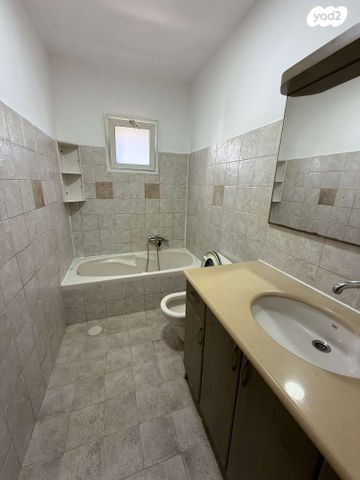 דירה, עדעד, נאות בגין, לב יבנה, יבנה