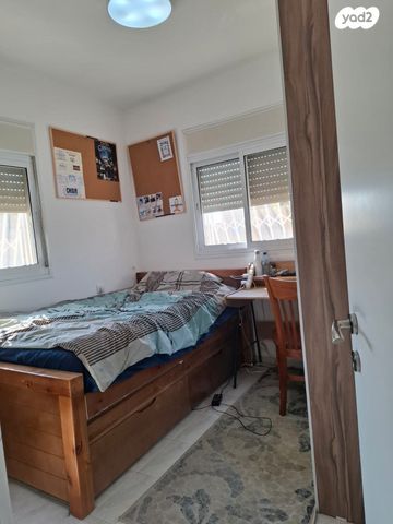 דירה, חטיבת יפתח, המגינים, מודיעין מכבים רעות