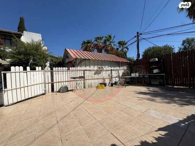 בית פרטי/ קוטג', בית וגן, שכון עובדים, עפולה