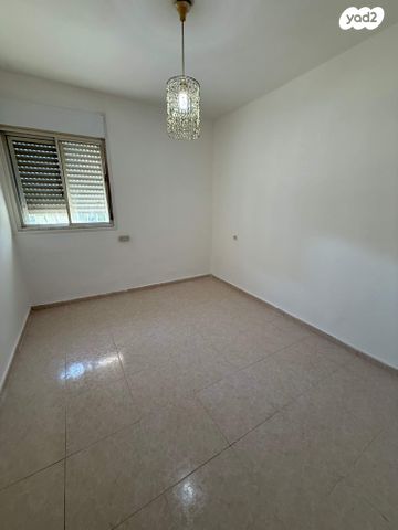 דירה, עדעד, נאות בגין, לב יבנה, יבנה