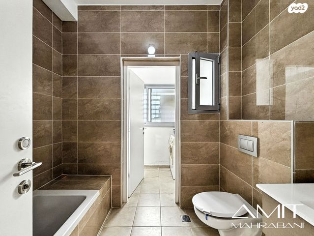 דירה, גדעון האוזנר, רמות הרכס, באר שבע