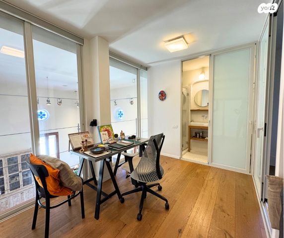 גג/ פנטהאוז, קדם, תל אביב יפו