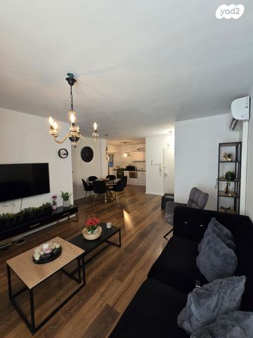 אברהם ישראל פרשני 