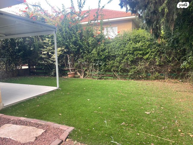 דו משפחתי, התומר, יעקב, זכרון יעקב