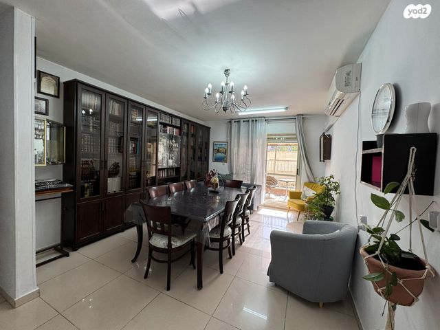 קנה בושם / חפציבה