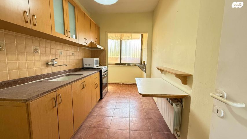 דירה, ז'בוטינסקי 434, שכונה ותיקה - מרכז העיר, מעלות תרשיחא