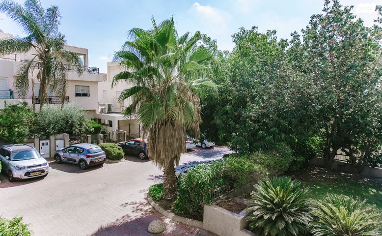 דירה, שדרות אברהם בוני 3, רמת הדר, גבעת שמואל