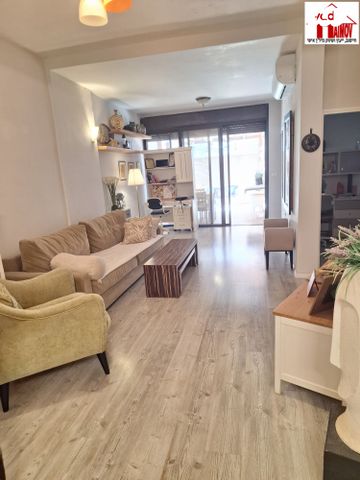 הפועל המזרחי ג', שיכון ג'