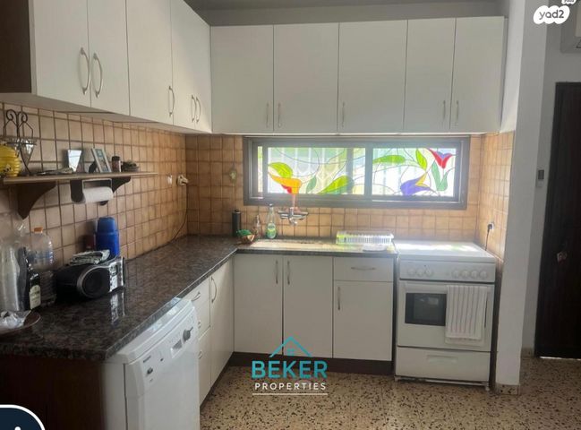 דו משפחתי, הרצליה