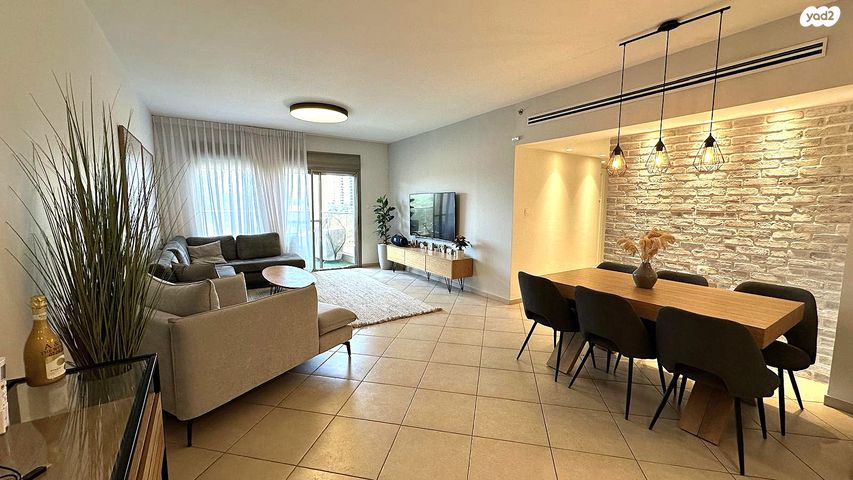 דירה, מגדיאל, הוד השרון