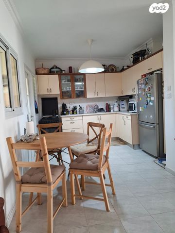 דירה, חטיבת יפתח, המגינים, מודיעין מכבים רעות