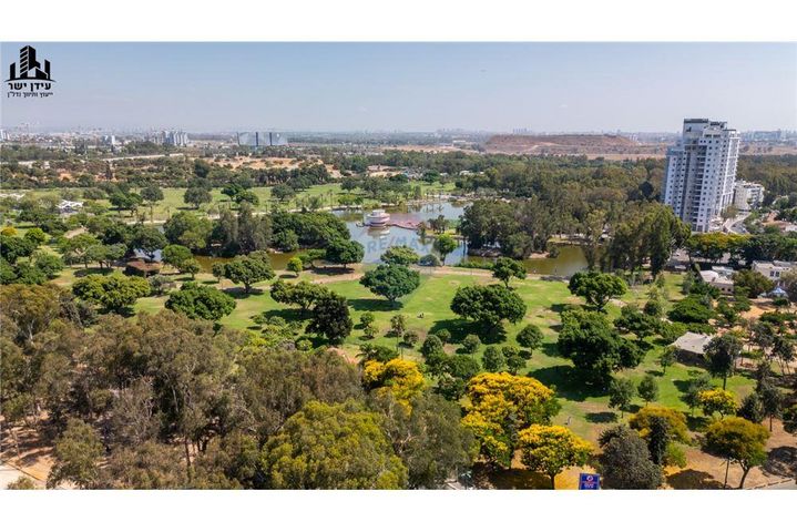 בית פרטי/ קוטג', פרץ ברנשטיין, רמת חן, רמת גן