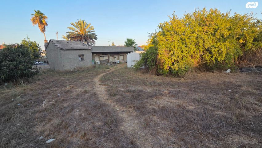 דו משפחתי, וייצמן, נווה שלמה, גדרה