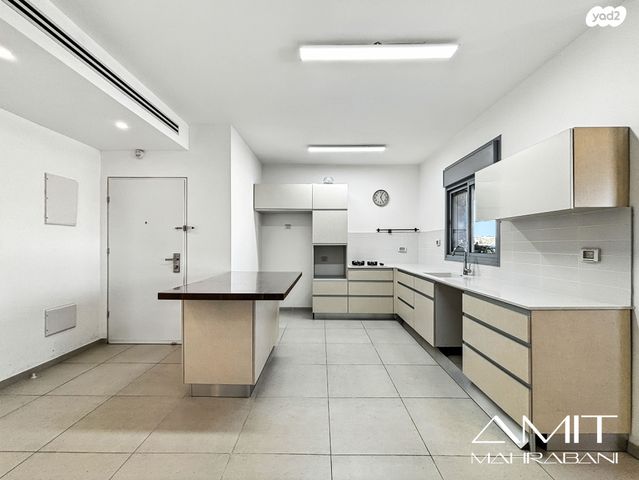 גדעון האוזנר 