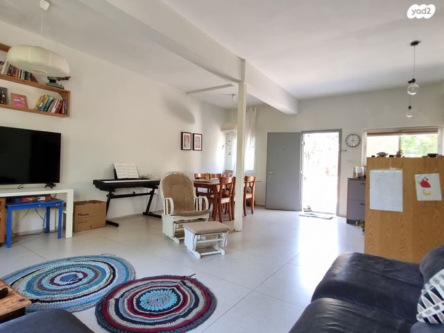 דירת גן, קרית טבעון