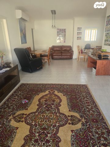 דירה, חטיבת יפתח, המגינים, מודיעין מכבים רעות