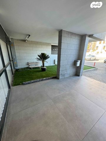 דירה, הרב אבא אבוחצירה, שדרות בפארק, שדרות