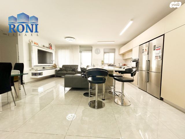 דירה, משעול היסמין, תל גיבורים, חולון