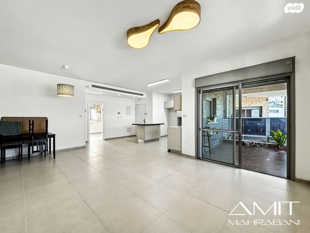 דירה, גדעון האוזנר, רמות הרכס, באר שבע