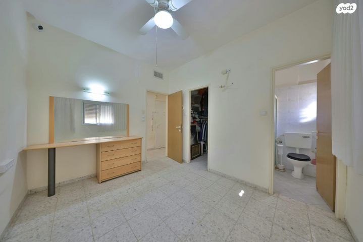 דירה, אלכסנדר זייד 23, קרית חיים מזרחית, חיפה