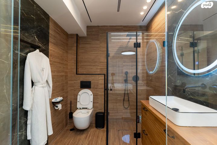 גג/ פנטהאוז, רוזמרין, סיגליות, באר שבע