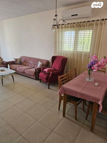 דירה, הלל יפה 14, מרכז העיר, חדרה