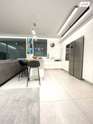 פרדס רייספלד, קרית אונו החדשה