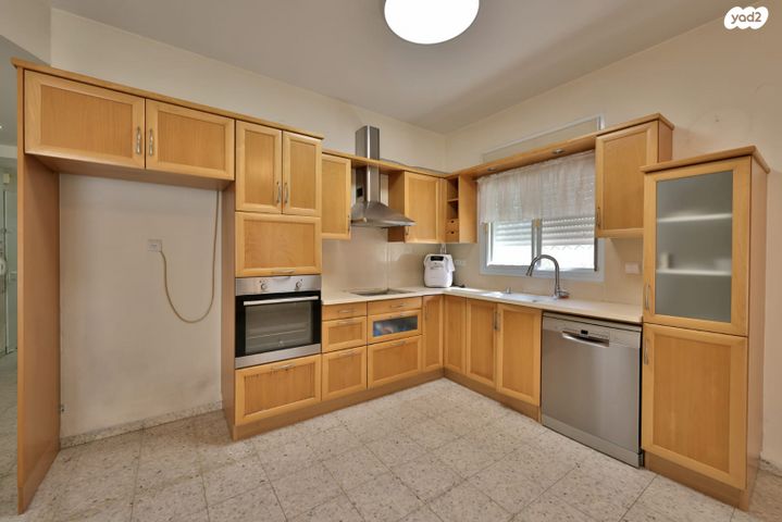 דירה, אלכסנדר זייד 23, קרית חיים מזרחית, חיפה