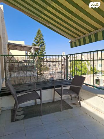 דירה, חטיבת יפתח, המגינים, מודיעין מכבים רעות