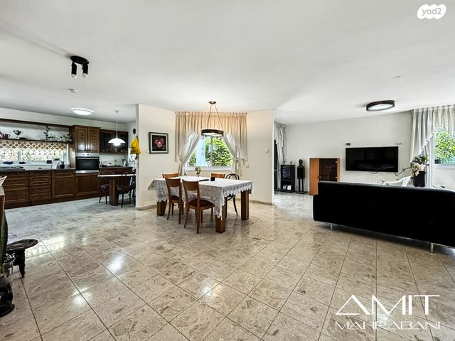 בית פרטי/ קוטג', להבים