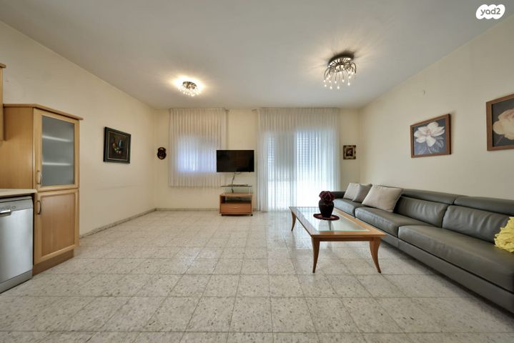 דירה, אלכסנדר זייד 23, קרית חיים מזרחית, חיפה