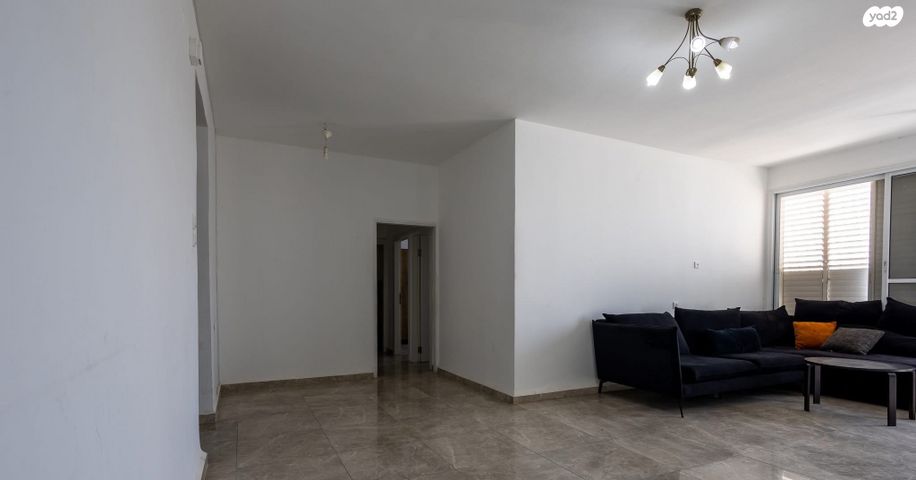 דירה, קרית אתא