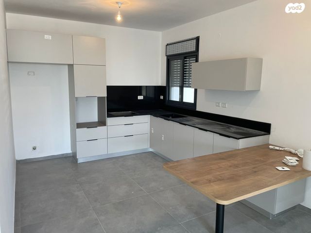 דירה, אבן גבירול, מרכז העיר, קרית אתא