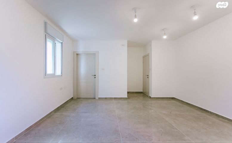 דירה, שדרות אברהם בוני 3, רמת הדר, גבעת שמואל