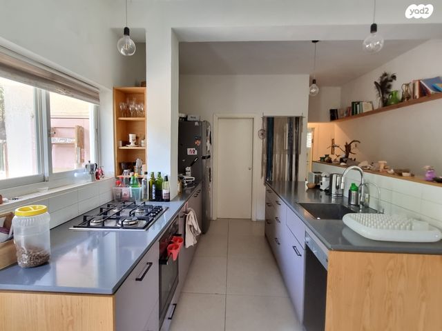 דירת גן, קרית טבעון