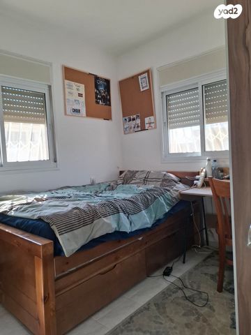 דירה, חטיבת יפתח, המגינים, מודיעין מכבים רעות