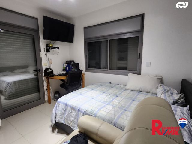 דופלקס, ישראל בן ציון 16, דרום מערב ותיק, בת ים