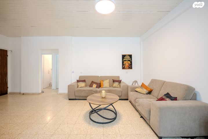 דירה, הפלמ"ח 25, הל"ה, גבעתיים