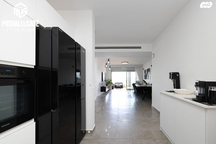 דירה, נחל פרת 1, אחוזת דניה, חדרה