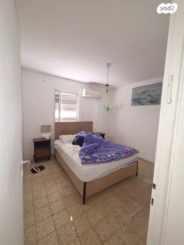 דירה, יהוד מונוסון